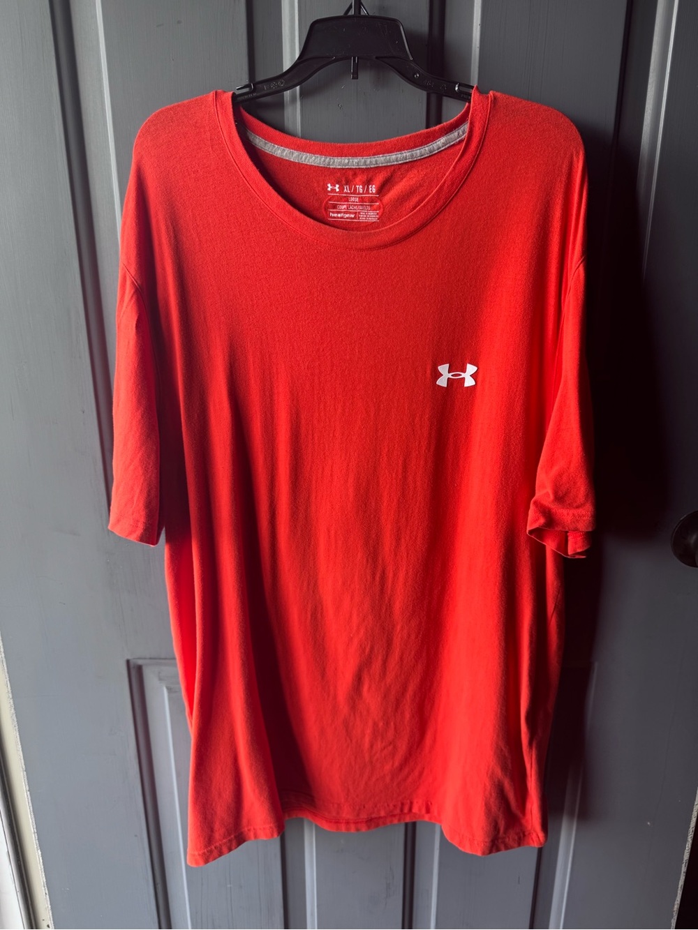 Under Armour Men’s Bright Orange Short Sleeve Performance Tee